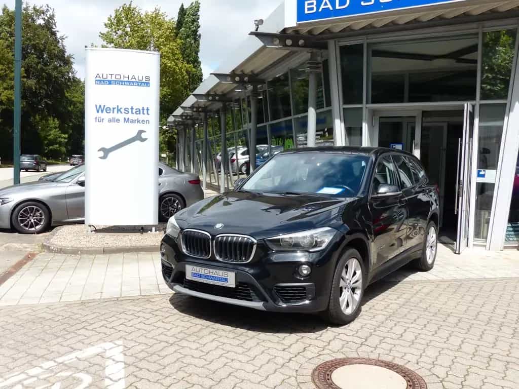 BMW X1 sDrive18i Advantage Aut., Leder, Navi, 18" LM 02/2016-photo-4