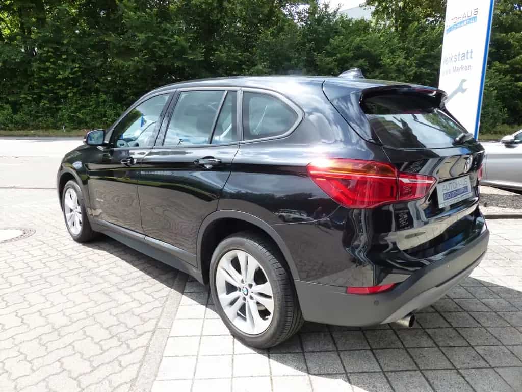 BMW X1 sDrive18i Advantage Aut., Leder, Navi, 18" LM 02/2016-photo-6