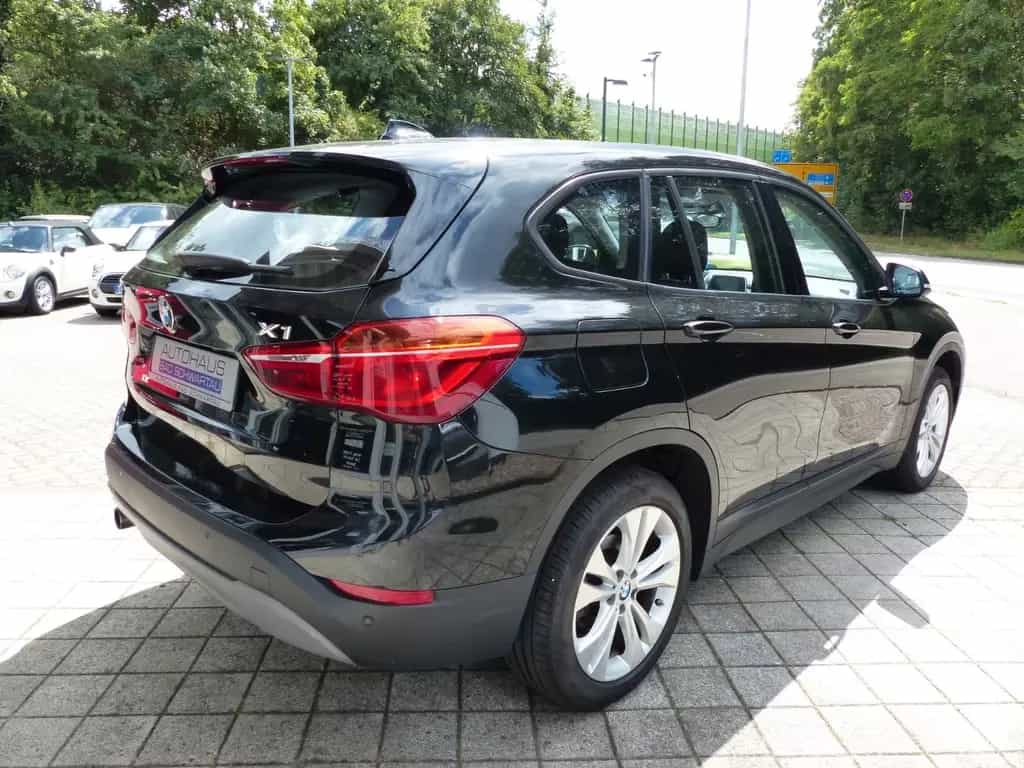 BMW X1 sDrive18i Advantage Aut., Leder, Navi, 18" LM 02/2016-photo-8