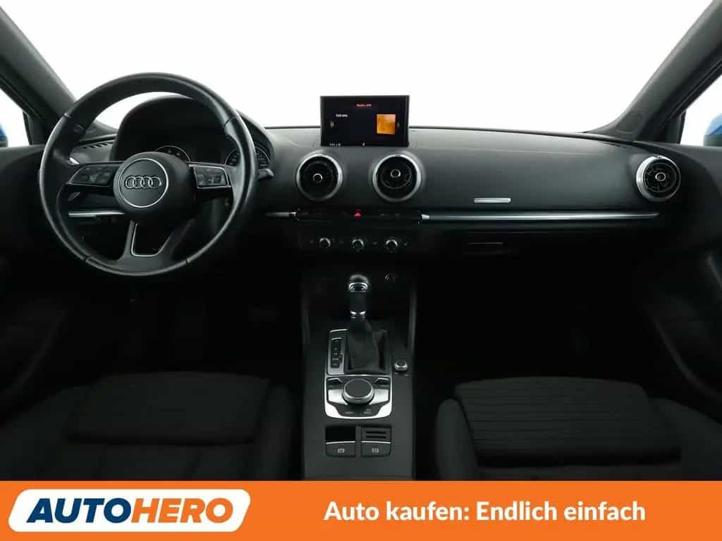 Audi A3 Limousine 35 TFSI Sport Aut.*NAVI*XENON*TEMPO 07/2019-photo-11