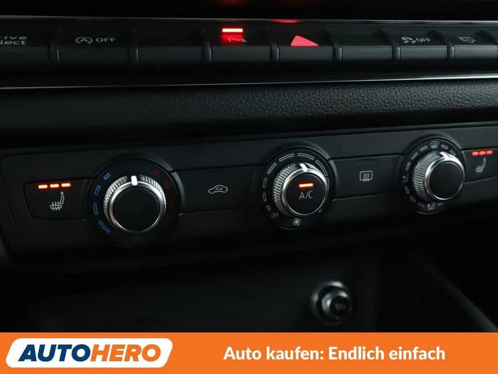 Audi A3 Limousine 35 TFSI Sport Aut.*NAVI*XENON*TEMPO 07/2019-photo-23