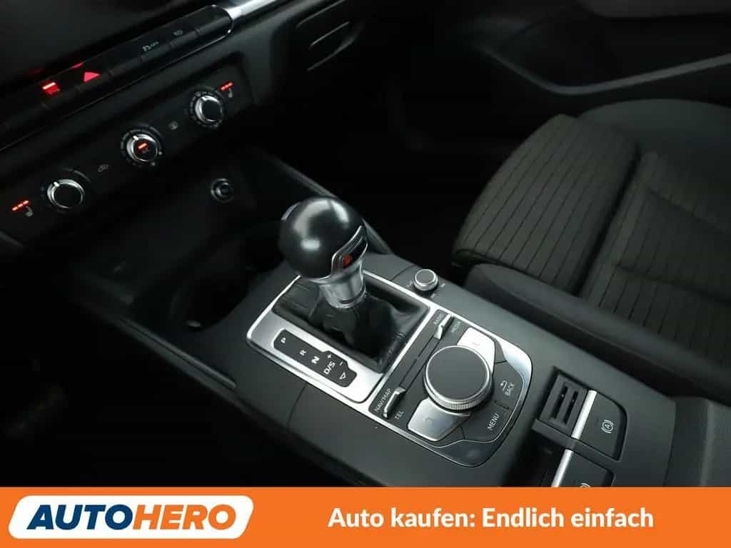 Audi A3 Limousine 35 TFSI Sport Aut.*NAVI*XENON*TEMPO 07/2019-photo-24