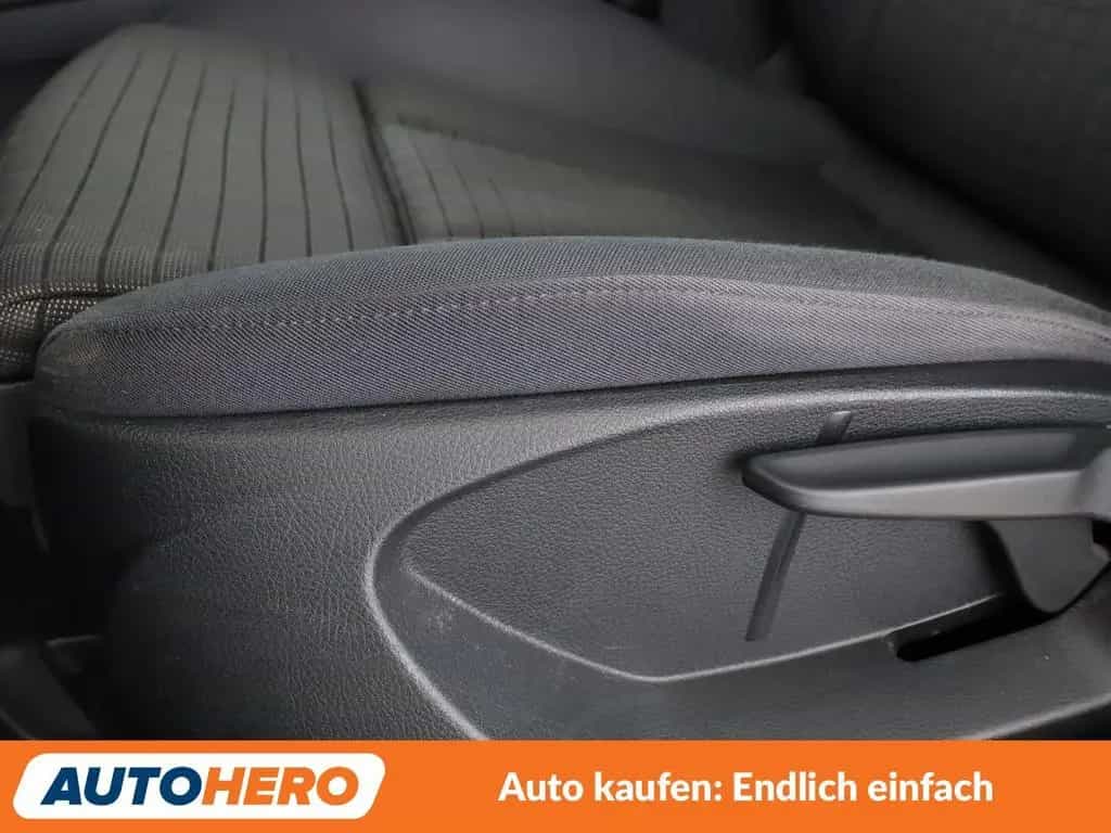 Audi A3 Limousine 35 TFSI Sport Aut.*NAVI*XENON*TEMPO 07/2019-photo-32