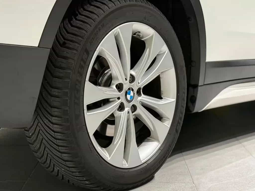 BMW X1 xDrive 20 i Sport Line *RFK*X-Drive*Shadow* 04/2018-photo-1