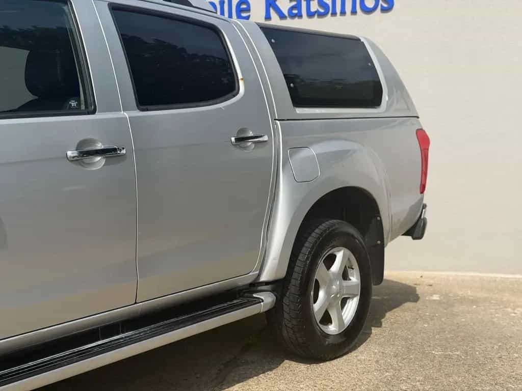 Isuzu D-Max Double Cab 4WD Premium 05/2015-photo-16