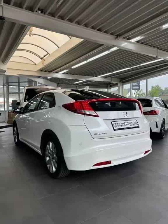 Honda Civic Lim. 5-trg. 1.8 Sport *Klima*PDC*Kamera* 07/2012-photo-5