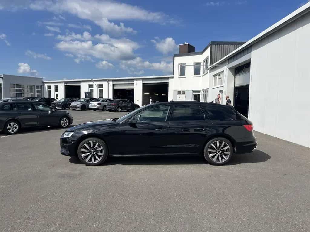 Audi A4 Avant 40 2.0 TFSI quattro advanced 219€ m.20% 07/2023-photo-2