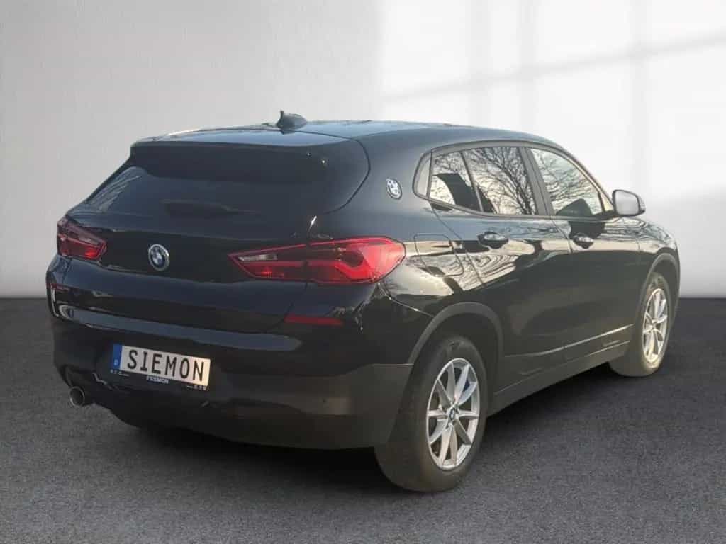 BMW X2 sDrive18i Advantage LED Navi Temp Klimaauto 10/2019-photo-3