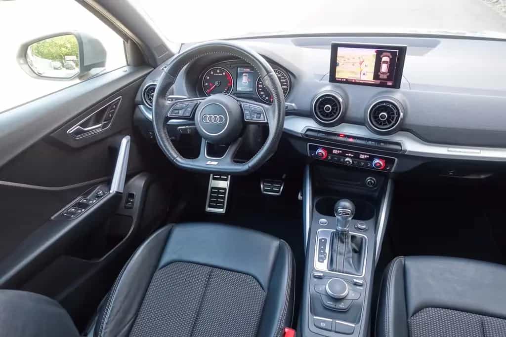 Audi Q2 40 TFSI quattro S line Sport-Paket Plus 05/2019-photo-5