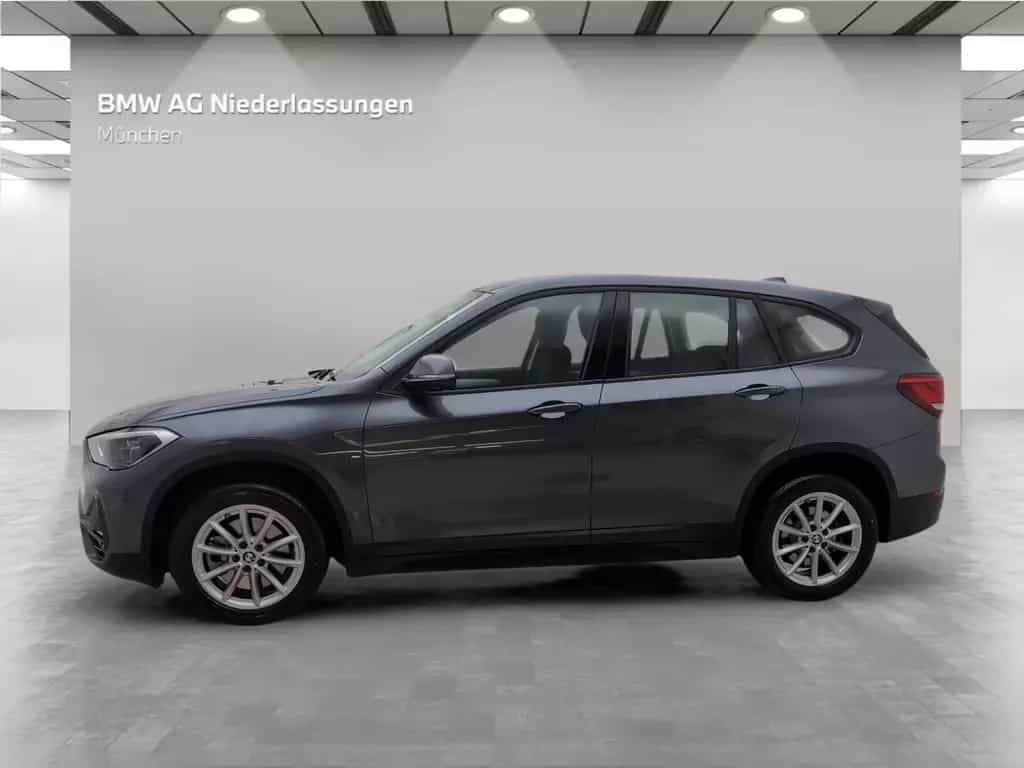BMW X1 xDrive20i Navi Head-Up Kamera Driv.Assist 06/2022-photo-1