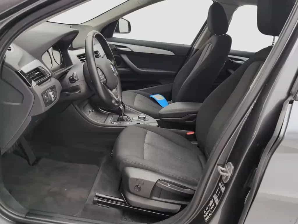 BMW X1 xDrive20i Navi Head-Up Kamera Driv.Assist 06/2022-photo-6