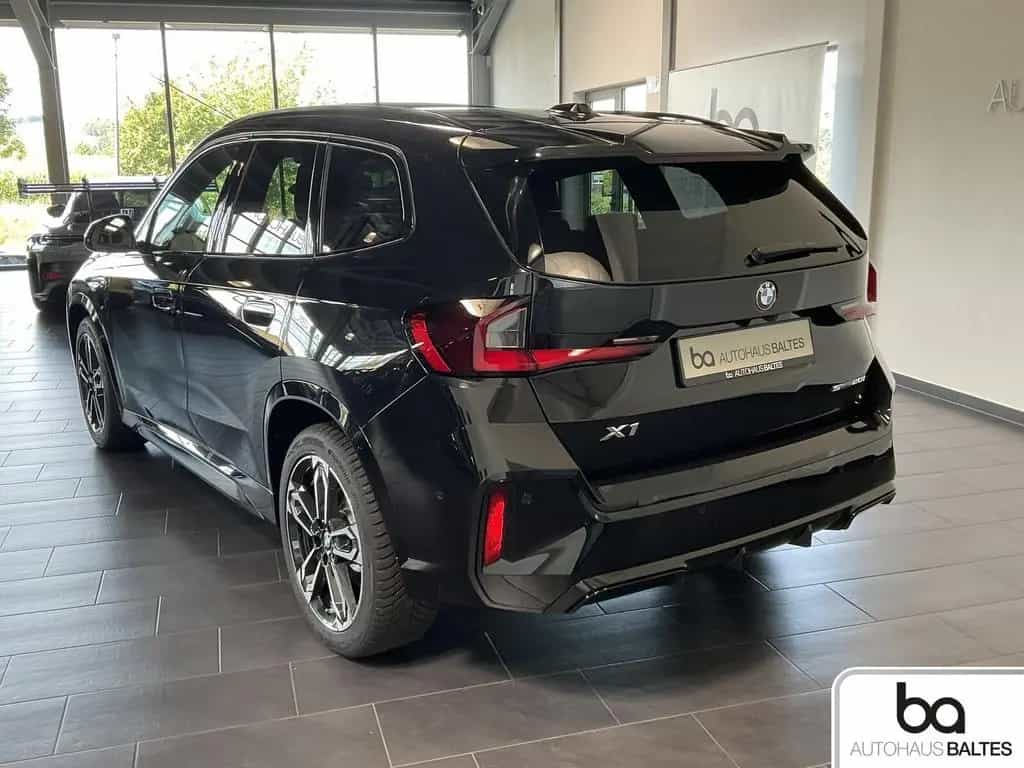 BMW X1 sDrive 20i M Sport 19"/Pano/Park/DrivPlus/AHK 01/2025-photo-3