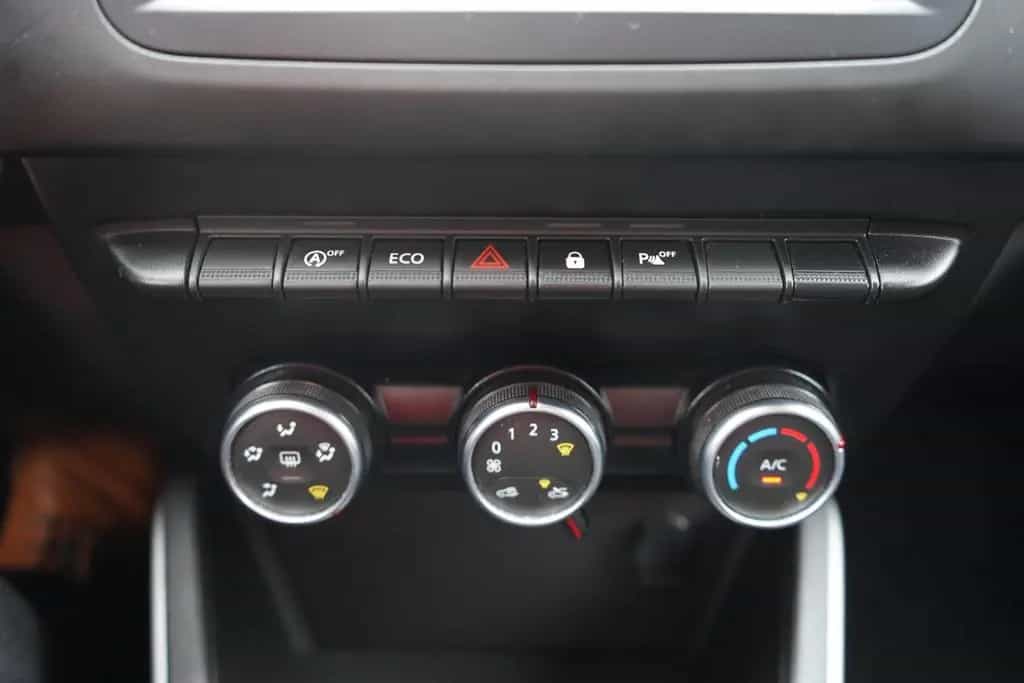 Dacia Duster II 1.3 TCE Prestige Navi Kamera Tempomat 12/2020-photo-17