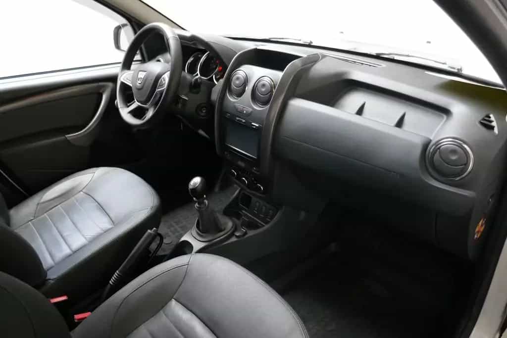 Dacia Duster I Prestige 4x2 Navi*KAMERA*LEDER*PDC*AHK* 12/2017-photo-15