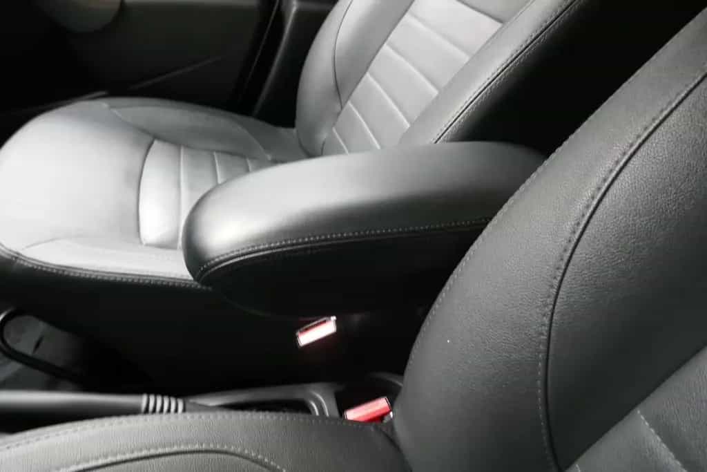 Dacia Duster I Prestige 4x2 Navi*KAMERA*LEDER*PDC*AHK* 12/2017-photo-27