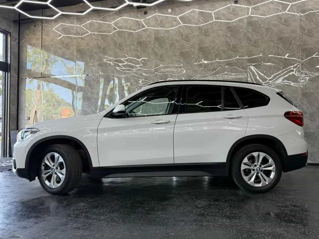 BMW X1 sDrive 18 i Advantage 08/2018-photo-1