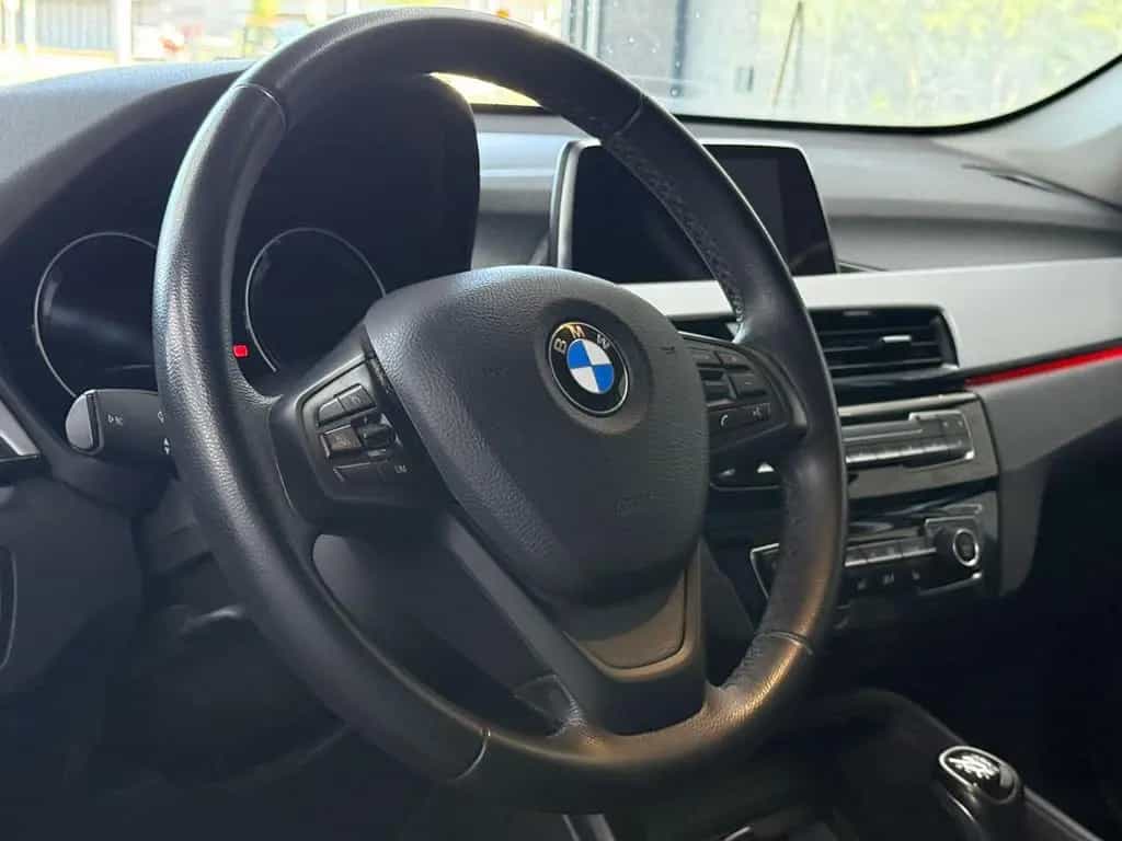 BMW X1 sDrive 18 i Advantage 08/2018-photo-3