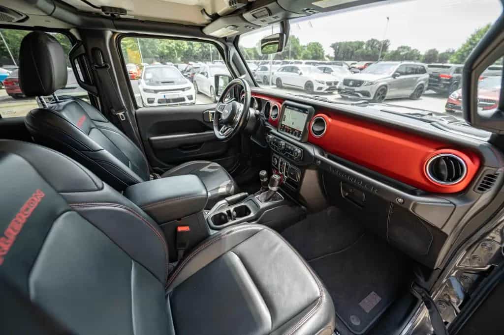 Jeep Wrangler / Wrangler Unlimited Rubicon 4x4 LED 12/2019-photo-28