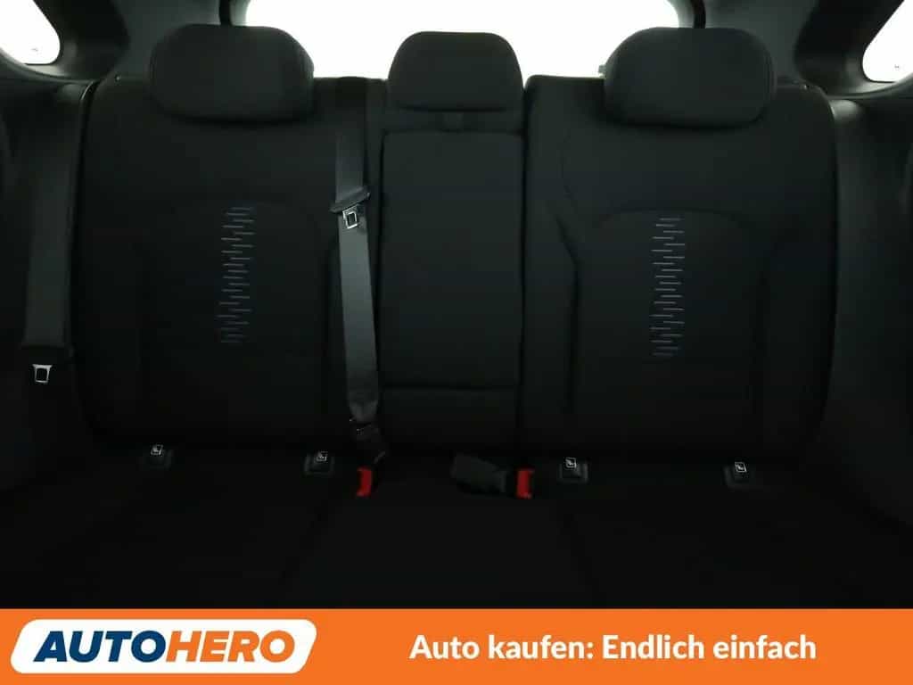 Hyundai i30 1.4 TDGI Passion + Aut*NAVI*LED*TEMPO*CAM* 02/2018-photo-15