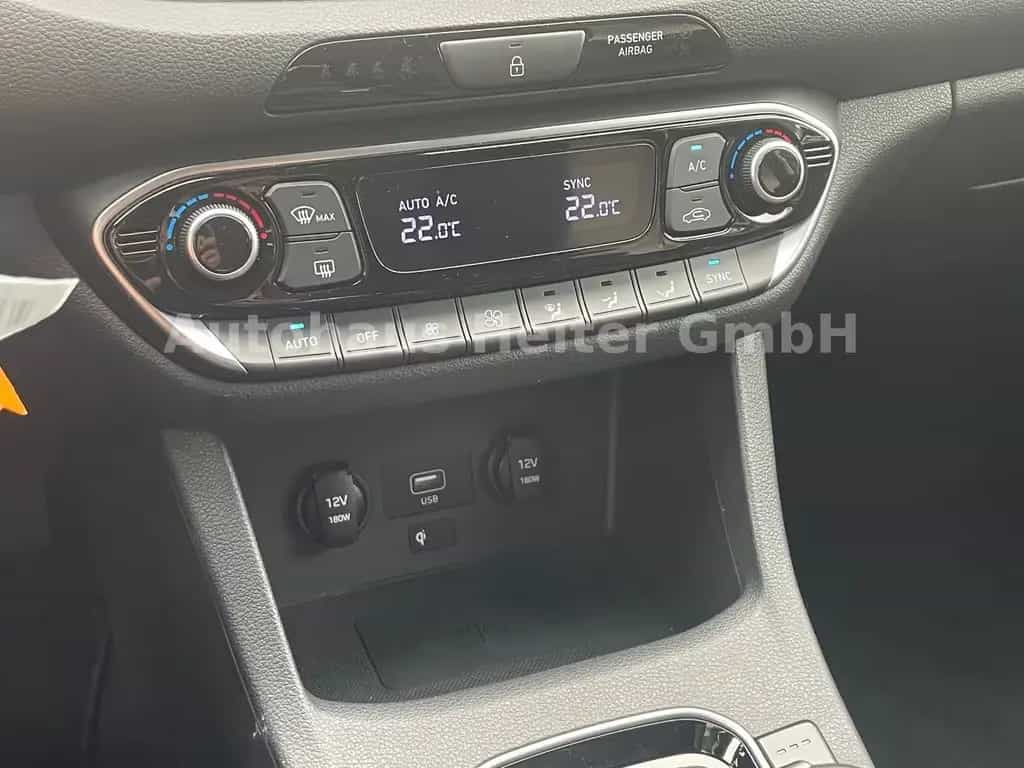 Hyundai i30 1.5 T-GDI Trend MHEV/ Automatik+Navi+Kamera 05/2024-photo-25