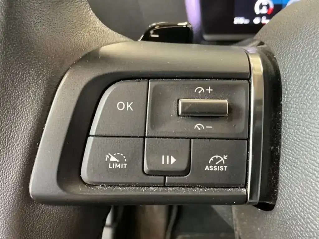Citroën C4 Feel Pack 1.2 PureTech 130 Kamera Navi App 07/2023-photo-11