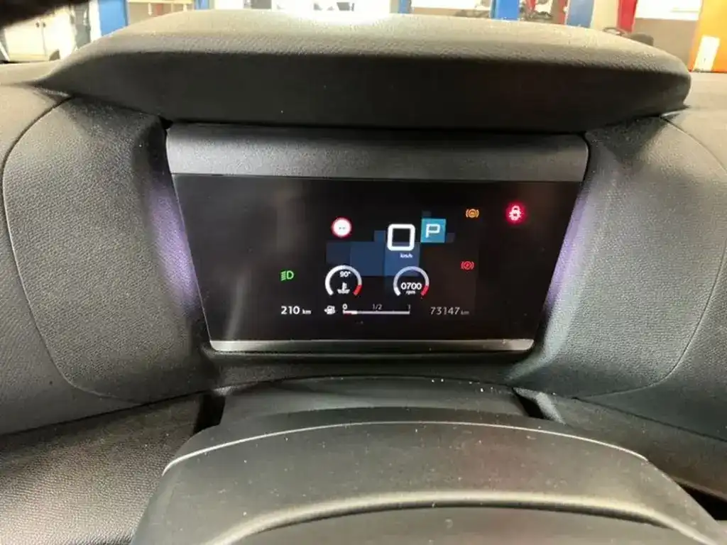 Citroën C4 Feel Pack 1.2 PureTech 130 Kamera Navi App 07/2023-photo-5