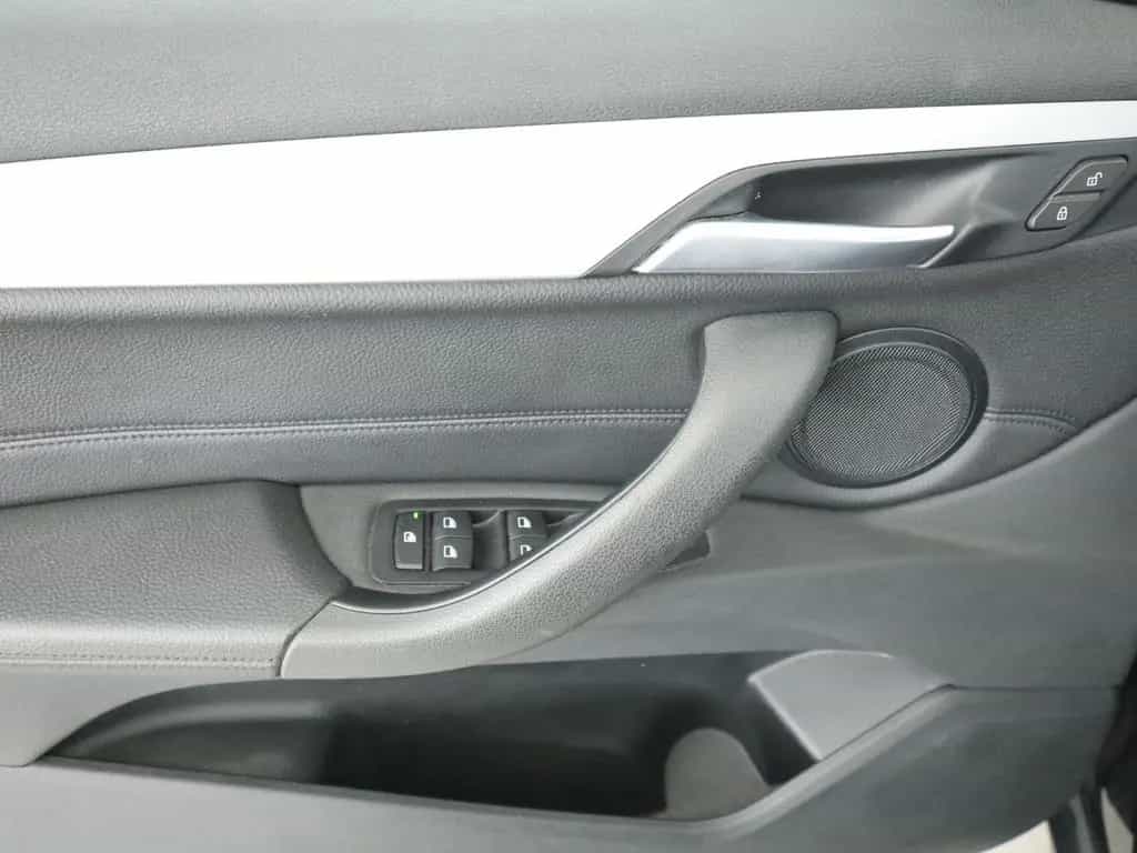 BMW X1 sDrive18i *AHK*ACC*LED*Parktronic*Leder*SHZ** 11/2018-photo-19
