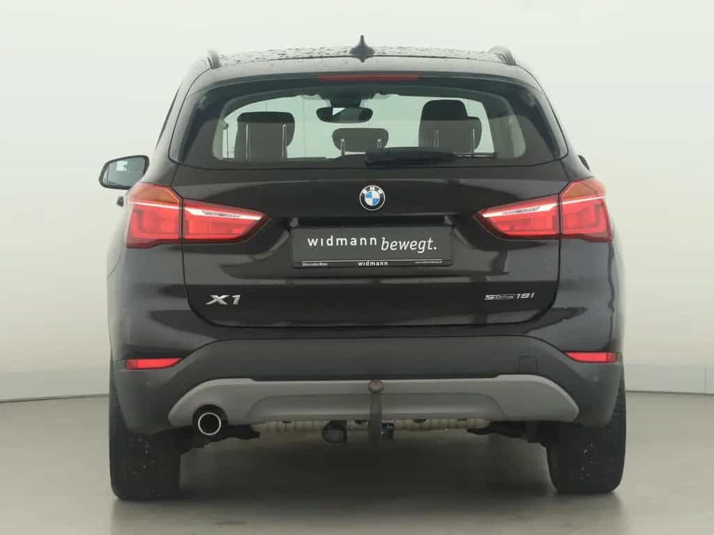 BMW X1 sDrive18i *AHK*ACC*LED*Parktronic*Leder*SHZ** 11/2018-photo-3