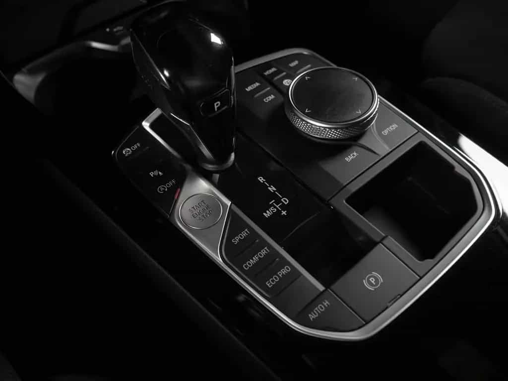 BMW M135 i xDrive *M-SITZ*H&K*REMUS* 12/2019-photo-20