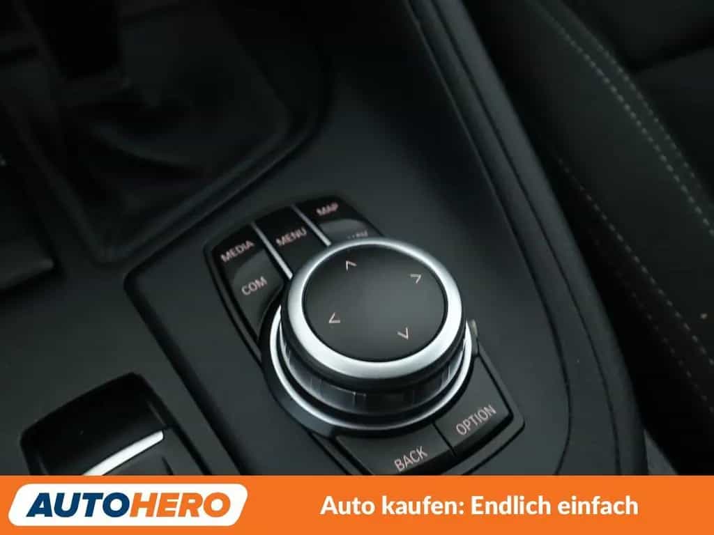 BMW X1 sDrive 20i Advantage Aut.*NAVI*TEMPO*PDC*SHZ* 04/2019-photo-25