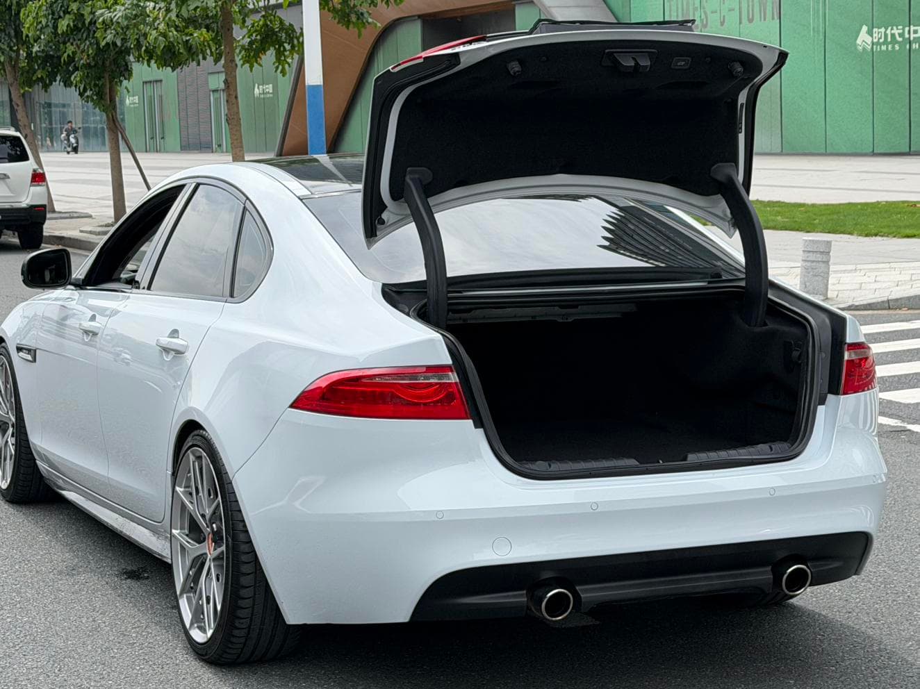Preview: undefined undefined