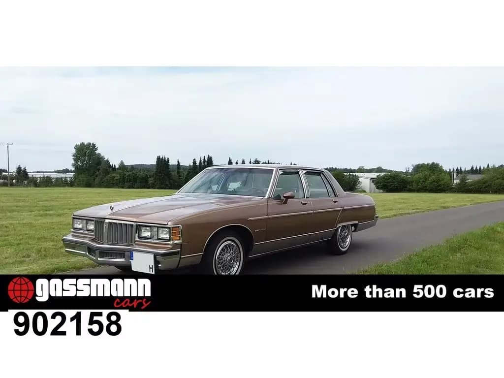Main__Slider__Photo:Pontiac Bonneville , 4-Door Sedan 06/1981-0
