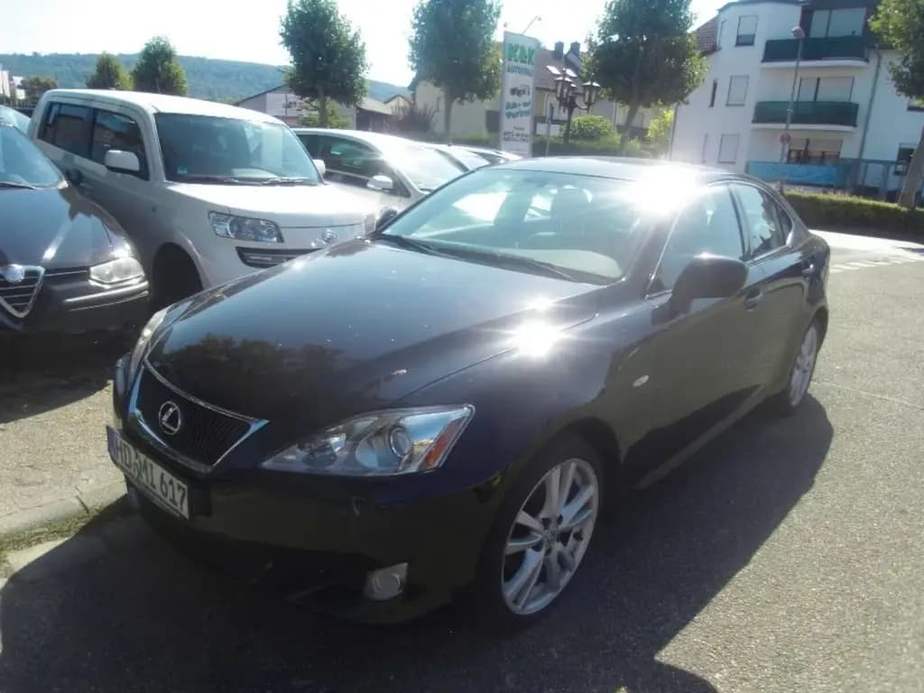 Main__Slider__Photo:Lexus IS 220 d Luxury DPRN Navi Klima Neue Tüv 04/2006-0