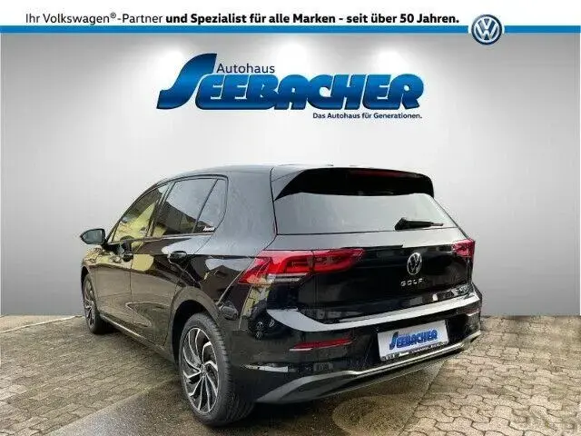 Main__Slider__Photo:Volkswagen Golf VIII *United* 1.5 eTSi DSG *Navi*AHK*LED* 09/2021-1