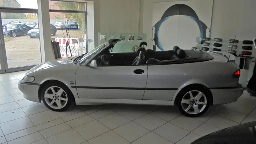 Main__Slider__Photo:Saab 9-3 2.0 Turbo AERO Cabriolet Automatik 06/2002-0