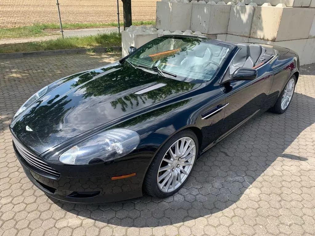 Main__Slider__Photo:Aston Martin DB9 Volante 5.9 06/2006-0