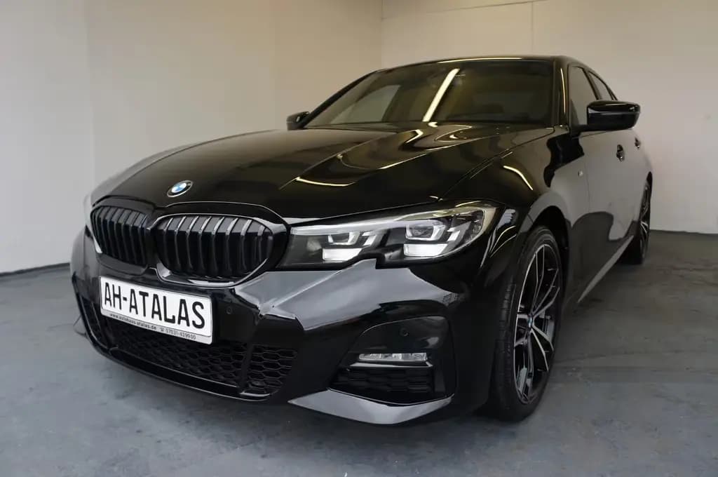 Main__Slider__Photo:BMW 320 d xDrive"M SPORTPAKET LAS.NAVI-XE.1.Hd" 06/2021-0
