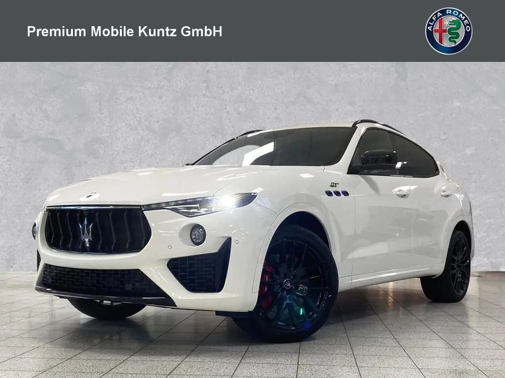 Main__Slider__Photo:Maserati Levante GT Hybrid Pano+AHK 02/2024-0