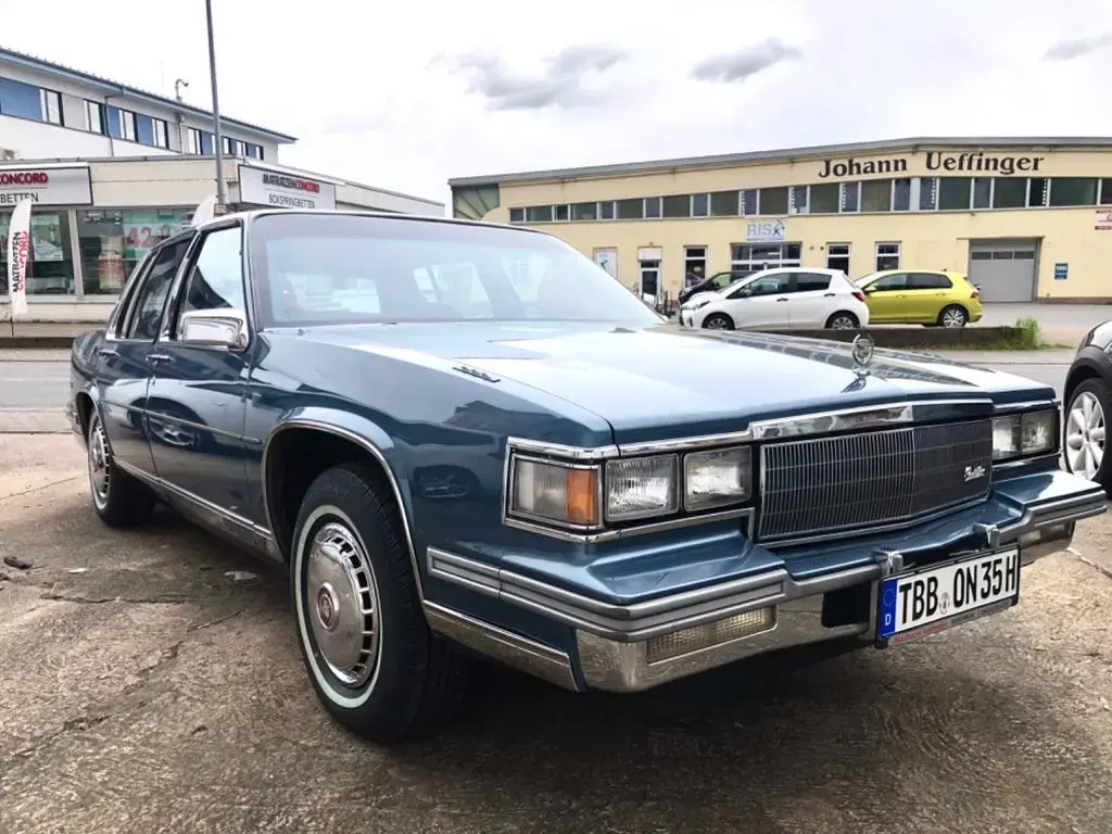Main__Slider__Photo:Cadillac Deville 8* 4.1 L *H-Kennzeichen*Klima* 06/1986-1