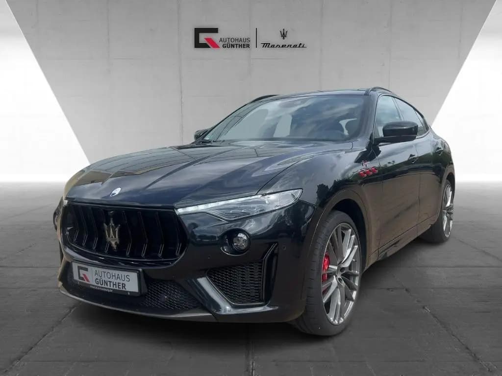 Main__Slider__Photo:Maserati Levante TROFEO MY23 V8 580PS AWD Nero&Nero 05/2023-0