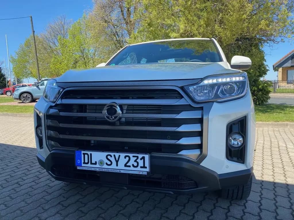 Main__Slider__Photo:Ssangyong MUSSO 2.2Diesel Automatik 01/2023-0