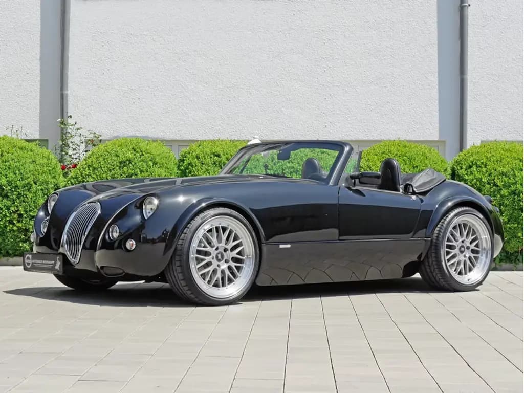 Main__Slider__Photo:Wiesmann MF 3 Roadster*6.Gang Schalter*Met.*Schwarz/Schw. 03/2006-0