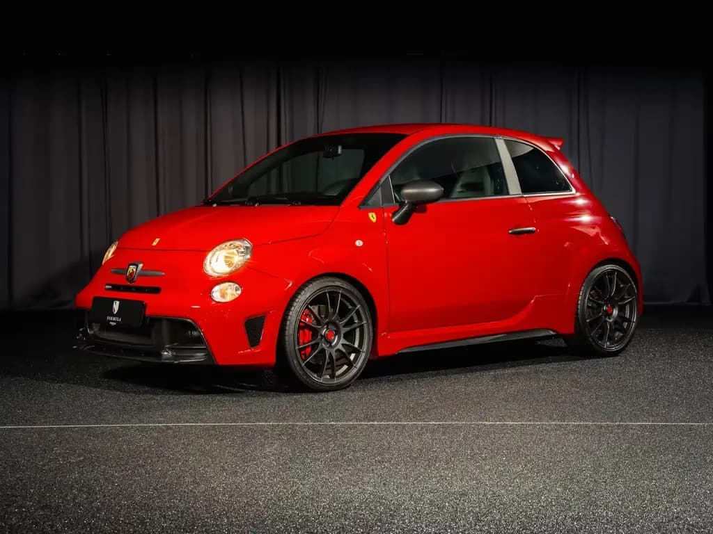 Main__Slider__Photo:Abarth 695 Biposto 07/2016-0