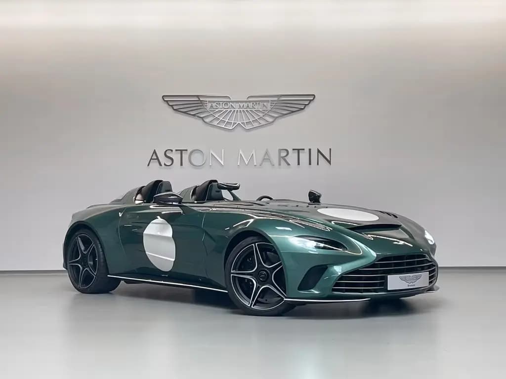 Main__Slider__Photo:Aston Martin V12 Vantage V12 Speedster null-0