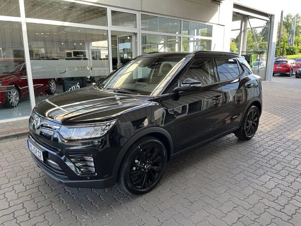 Main__Slider__Photo:KGM Tivoli MY23 1.5 T-GDI 2WD Blackline 08/2023-0