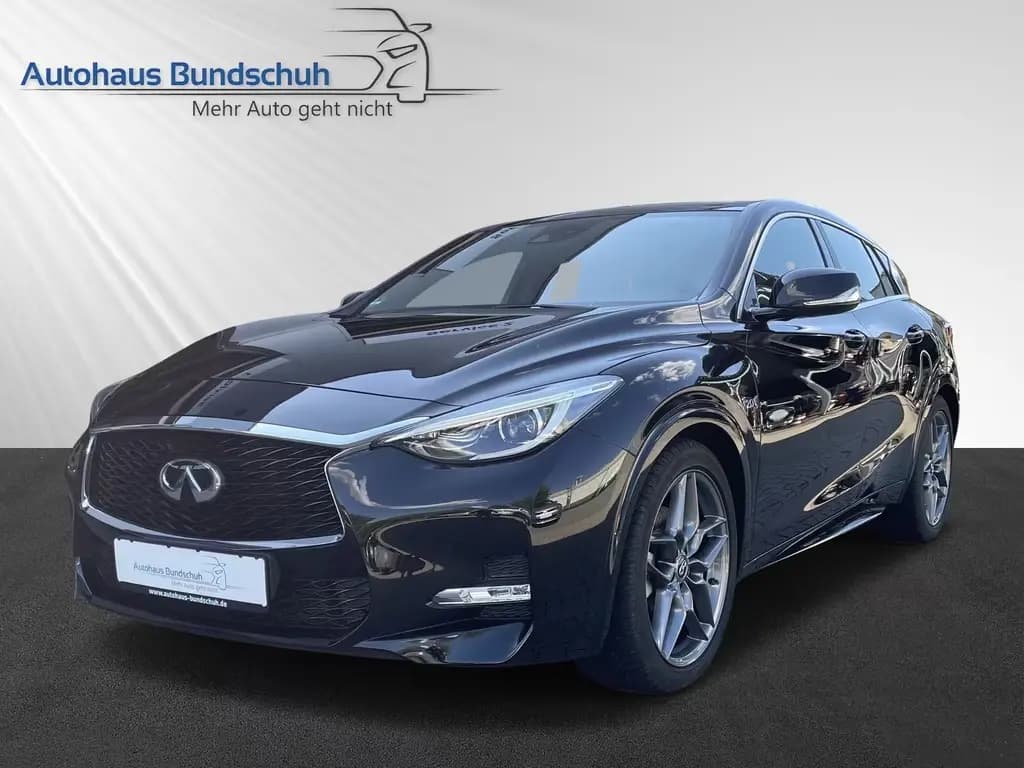 Main__Slider__Photo:Infiniti Q30 2.0t DCT AWD Sport *Pano*LED*Navi*Bose* 03/2017-0