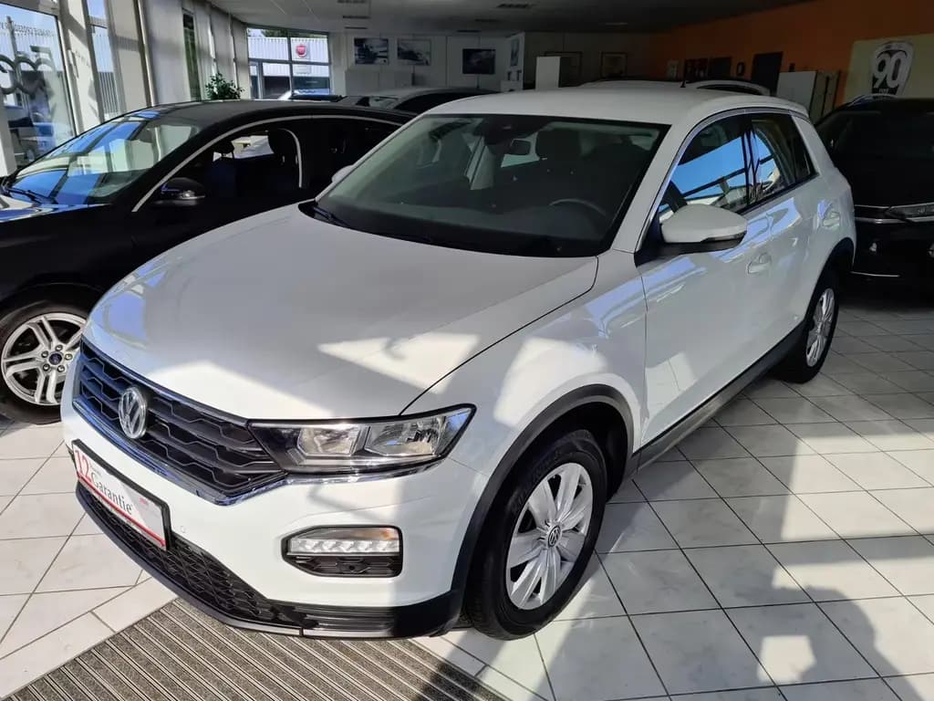 Main__Slider__Photo:Volkswagen T-Roc 1.5 TSI ACT Sitzheizung PDC vo/hi 03/2018-0