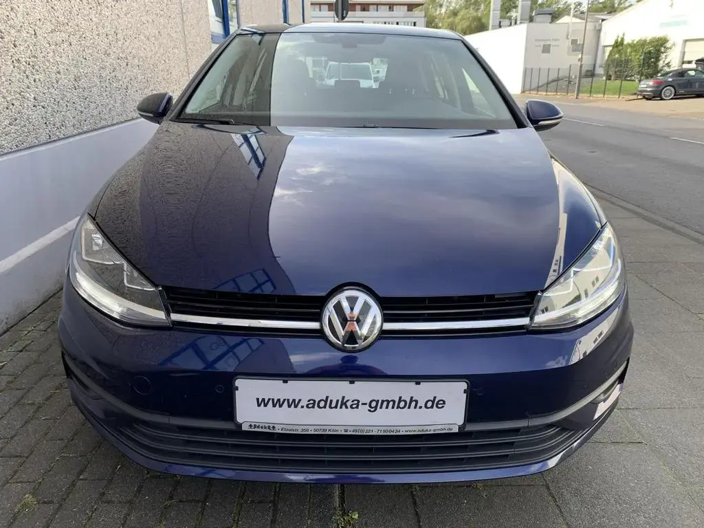 Main__Slider__Photo:Volkswagen Golf TSI 5-Tg CarPlay Kamera Klimaautomatik PDC 11/2018-1