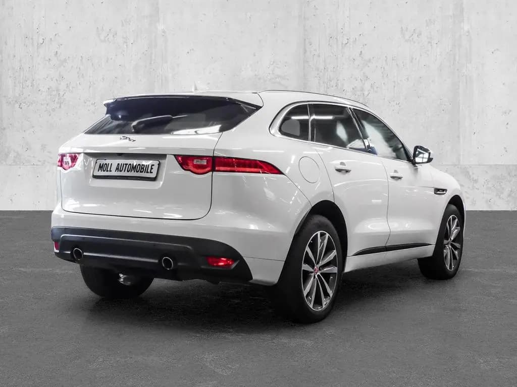 Main__Slider__Photo:Jaguar F-Pace R-Sport AWD 30t EU6d-T Allrad AHK-el. kla 08/2018-0