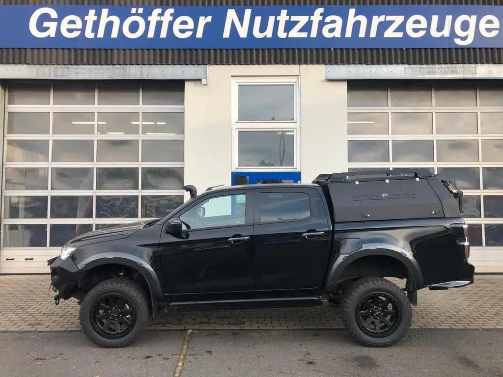 Main__Slider__Photo:Isuzu D-Max Double Cab V-Cross AT " BAD-MAX " null-0